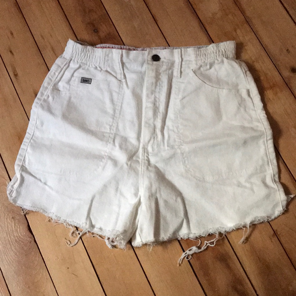Super Cute White Highwaisted Shorts